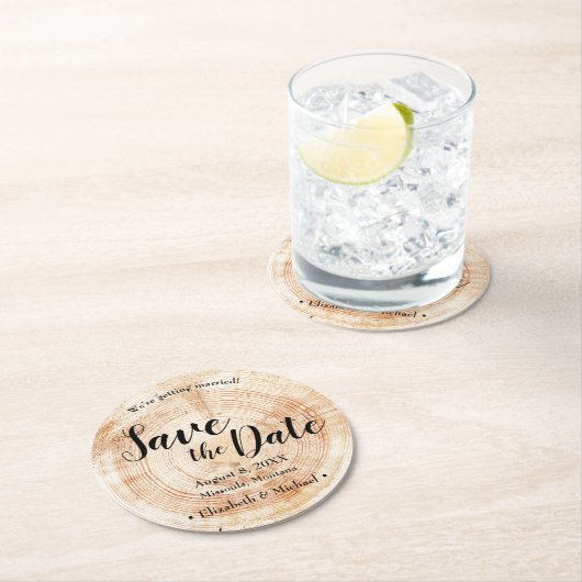 Wood Bark Disk Rustic Wedding Save the Date Runder Pappuntersetzer (Vor Ort)