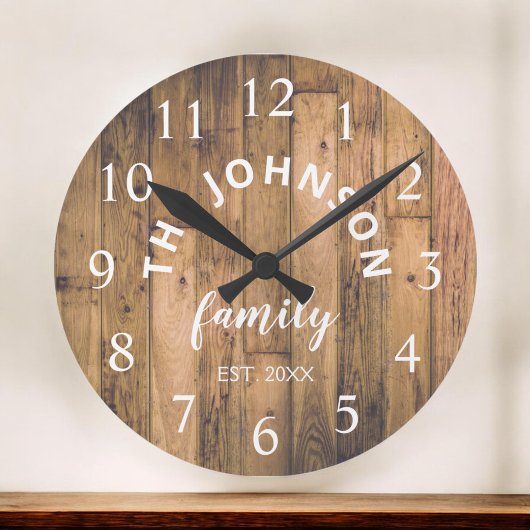 Wood Custom Family Name Rustic Farmhouse Runde Wanduhr