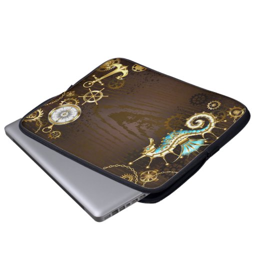 Wooden Background with Mechanical Seahorse Laptopschutzhülle (Vorne Knopf)