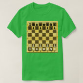 Wooden Chess board with figures T-Shirt (Design vorne)