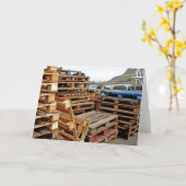 Wooden Pallets on the Dock Card Karte (Gelbe Blume)