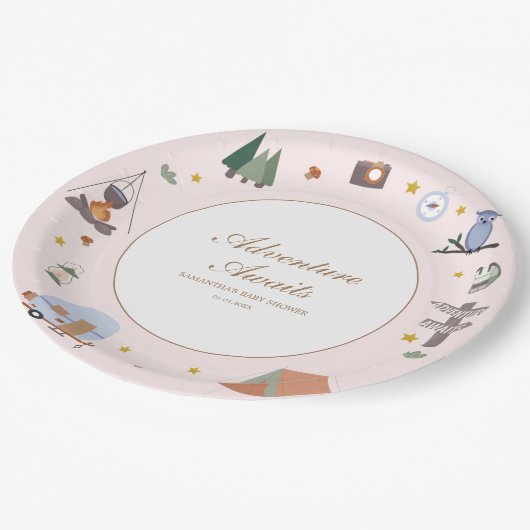 Woodland Adventure erwartet Camping Baby Shower Pappteller (Schrägansicht)