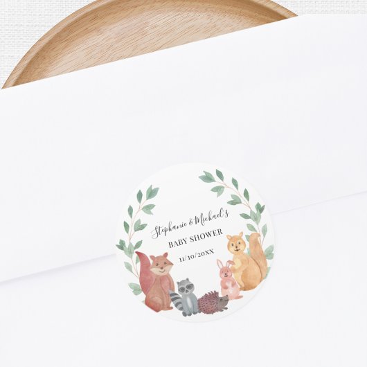 Woodland Animals Couple's Baby Shower Runder Aufkleber