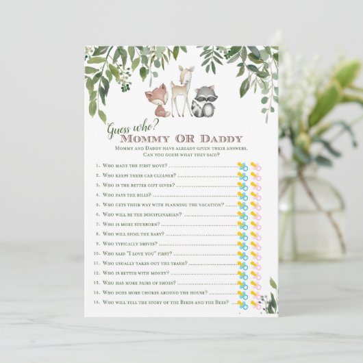 Woodland Baby Shows Ratet, wer Mama oder Papa Spie Einladung (Stehend Vorderseite)