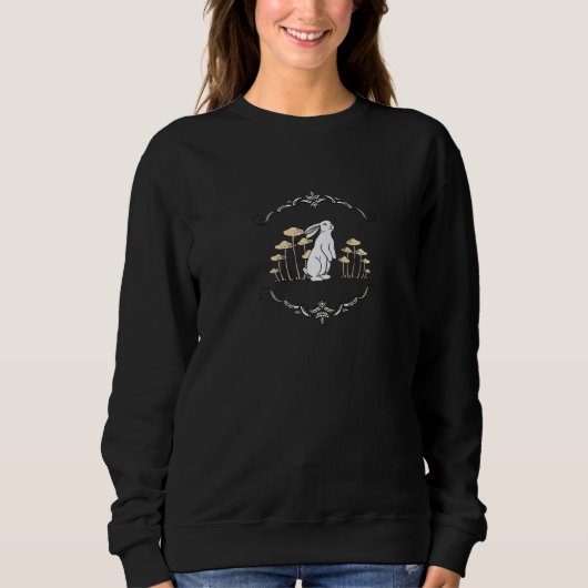 Woodland Bunny Rabbit and Mushrooms Sweatshirt (Vorderseite)