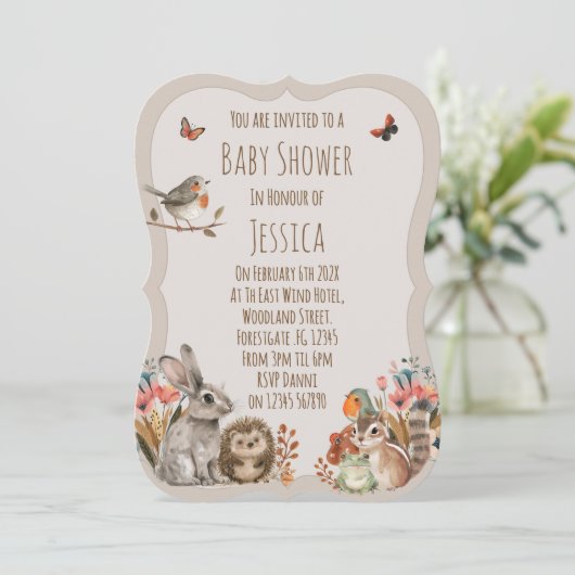 Woodland Theme Neutral Baby Shower Einladung (Stehend Vorderseite)