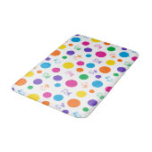 Woodstock Rainbow Polka Dot Pattern Badematte (Schrägansicht)