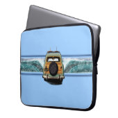 Woody-Wellen-Surfer-NeoprenWetsuit Laptopschutzhülle (Vorderseite Links)