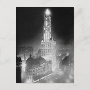 Woolworth Building bei Nacht, 1920 Postkarte