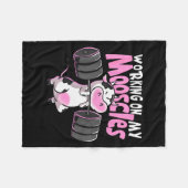Working On My Mooscles Funny Gym Cow Weightlifting Fleecedecke (Vorderseite (Horizontal))