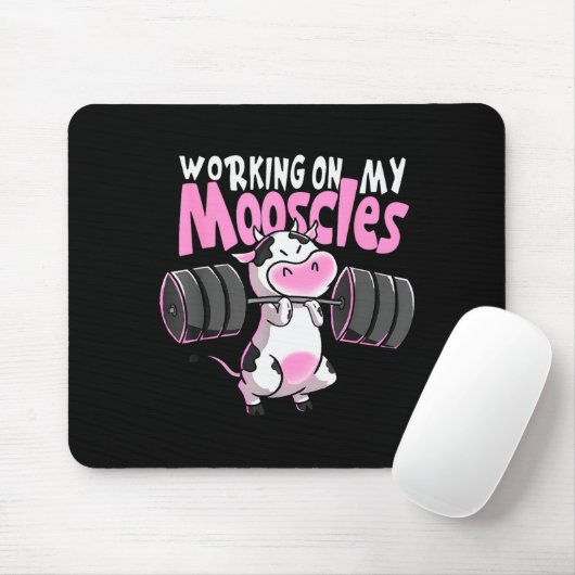 Working On My Mooscles Funny Gym Cow Weightlifting Mousepad (Mit Mouse)