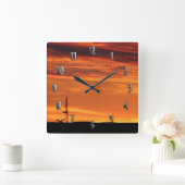Workover-Anlage an der Sonnenuntergang-(mit Quadratische Wanduhr (Zuhause)