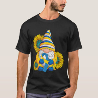 World Down Syndrome Awareness Gnome Holding Ribbon T-Shirt