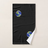 World Globe & Text on Black Bath Towel Set (Handtuch)