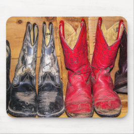 Worn Cowboy Boots - Frauen Mousepad