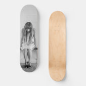 Worried Girl Skateboard (Vorderseite)