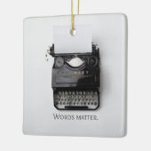 Wörter sind wichtig Schreibmaschine Keramikornament (Links)
