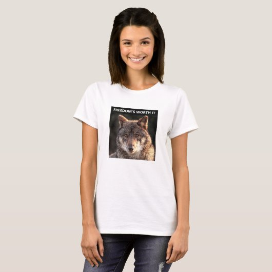 Worth It Wolf (light) T - Shirt (Vorne ganz)