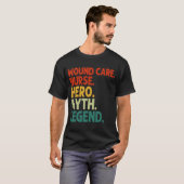 Wound Care Pflegekräfte Mythos Mythos Legend Vinta T-Shirt (Vorne ganz)