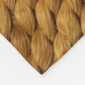 Woven Bast: Texturbraune Authentizität Fleecedecke (Ecke)