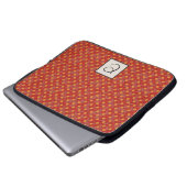 Woven Red Rattan auf Custom Orange mit Monogram Laptopschutzhülle (Vorne Knopf)