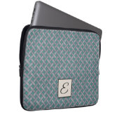 Woven Silver Rattan auf Custom Aquamarin mit Monog Laptopschutzhülle (Vorne Rechts)