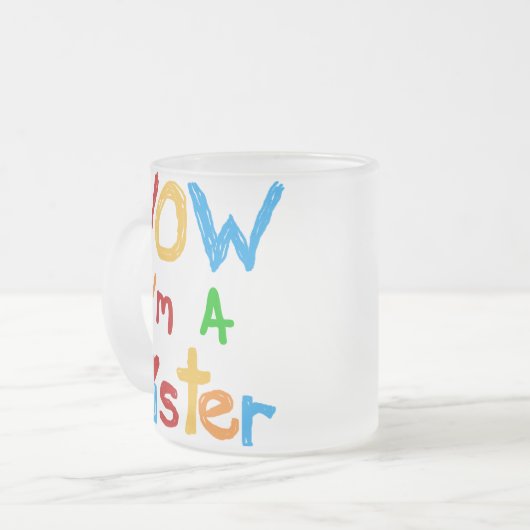 WOW I bin eine Schwester T - Shirt und GIfts Mattglastasse (Vorderseite Links)