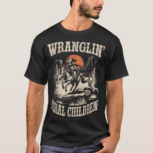 Wranglin Feral Children Cowboy Raccoon 90S Western T-Shirt (Vorderseite)