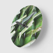 Wrapped Banana Leaf Packets Runde Wanduhr (Winkel)