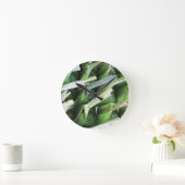 Wrapped Banana Leaf Packets Runde Wanduhr (Zuhause)