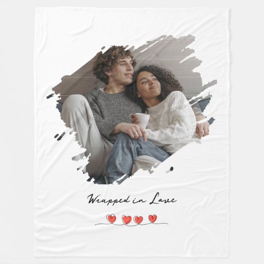 Wrapped in Love Valentine's Day Photo Personalized Fleecedecke (Vorderseite)