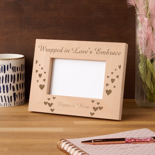 Wrapped in Love's Embrace Geätzte Rahmen (Links)