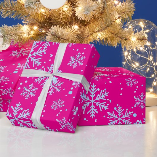 Wrapping Paper, Bright Fuchsia Snowflakes Geschenkpapier (Feiertage)