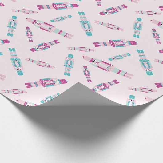 Wrapping Paper Roll Tumbling Nutcracker Geschenkpapier (Ecke)