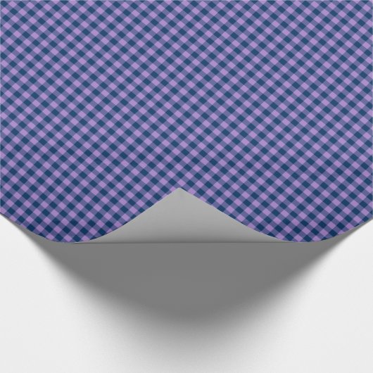 Wrapping Paper Violet and Navy Karo Gingham Geschenkpapier (Ecke)