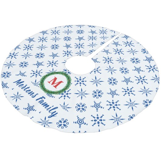 Wreath Monogram, Ihr Name Weiß & Blau Schneeflocke Polyester Weihnachtsbaumdecke (Schrägansicht)