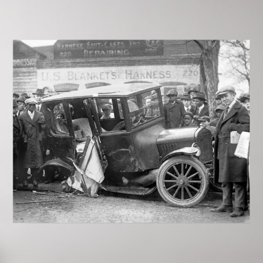 Wrecked Antique Car, 1920s Poster (Vorne)