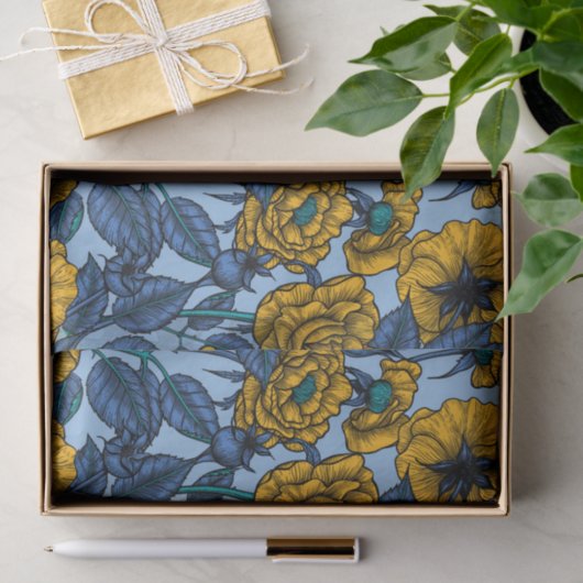 Wren in den Rose Seidenpapier (Geschenk)