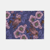 Wren und Hellebore, violett und rosa Fleecedecke (Vorderseite (Horizontal))