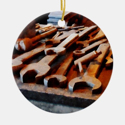 Wrenches Keramikornament (Vorne)