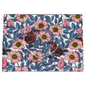 Wrens in den Rose Große Geschenktüte (Vorderseite)