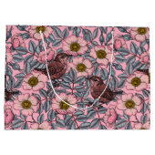 Wrens in den Rose Große Geschenktüte (Rückseite)
