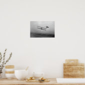 Wright Brothers Glider in Flight - Kitty Hawk Poster (Küche)