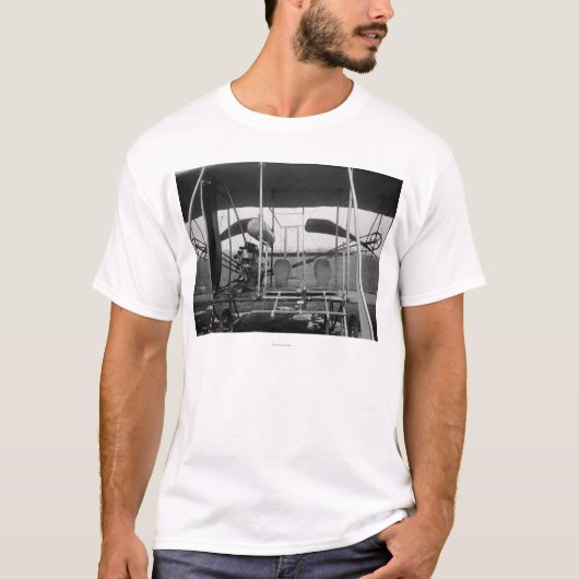 Wright-Bruder-Flugzeug mit Piloten und T-Shirt (Vorderseite)