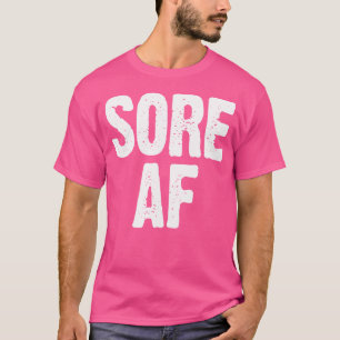 Wund nach dem Fitnessstudio-Workout Gewichte heben T-Shirt