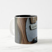 Wunderbare Gitarre Zweifarbige Tasse (Vorderseite Links)