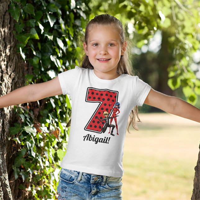 Wunderbare Ladybug & Cat Noir 7. Geburtstag T-Shirt (Kid wearing t-shirt)