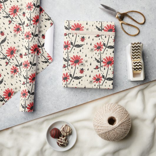 Wunderbare Ladybug Fields Geschenkpapier (Kunsthandwerk)