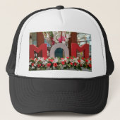 Wunderbare Mama in farbenfrohen, kühlen Blume mit Truckerkappe (Vorderseite)