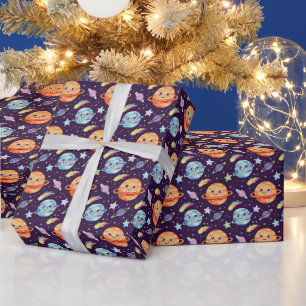 Wunderbare Raumgestaltung - lächelnde Planeten und Geschenkpapier